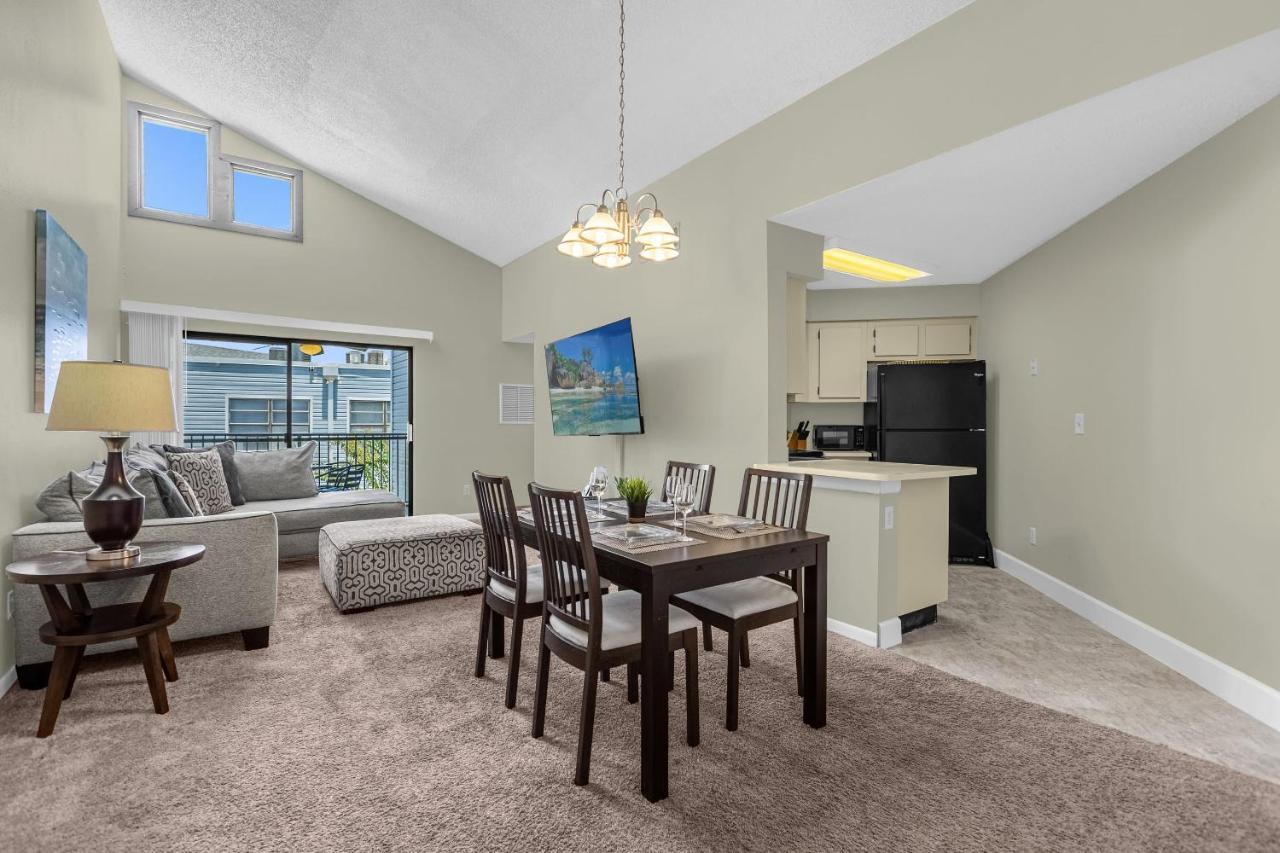 Modern Cozy 2Br Condo Near Disney Орландо Экстерьер фото