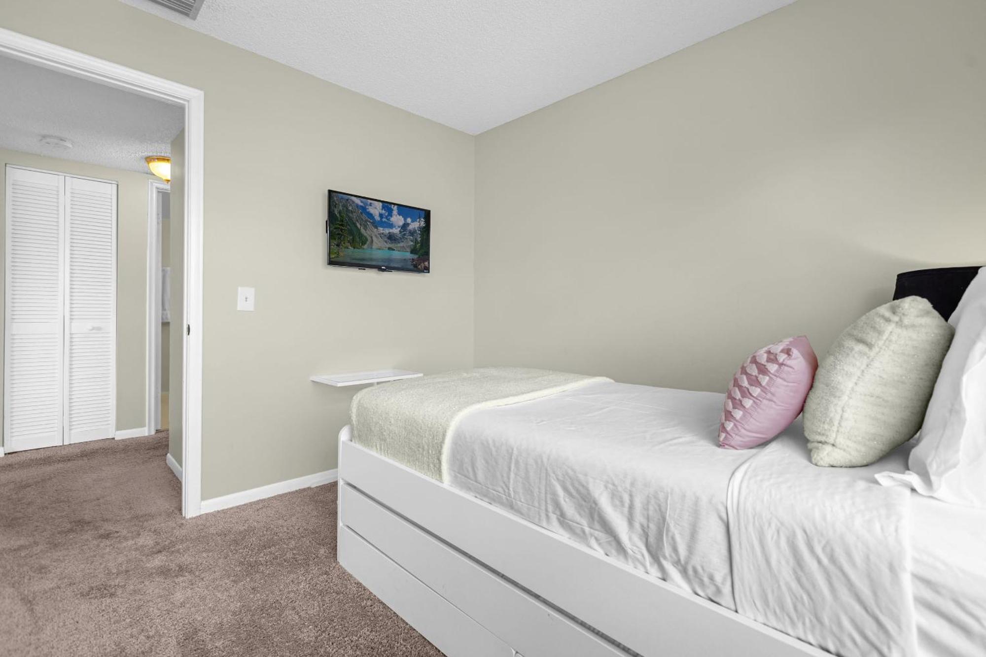 Modern Cozy 2Br Condo Near Disney Орландо Экстерьер фото