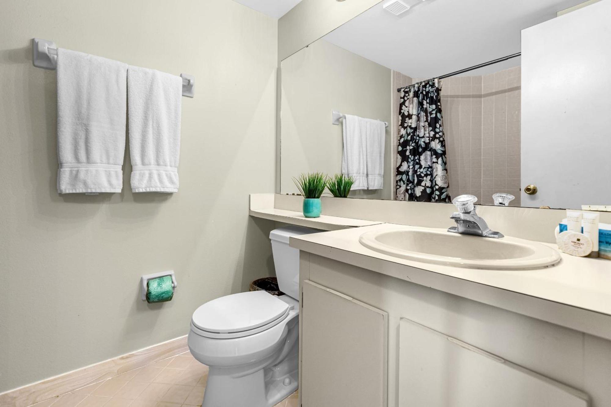 Modern Cozy 2Br Condo Near Disney Орландо Экстерьер фото